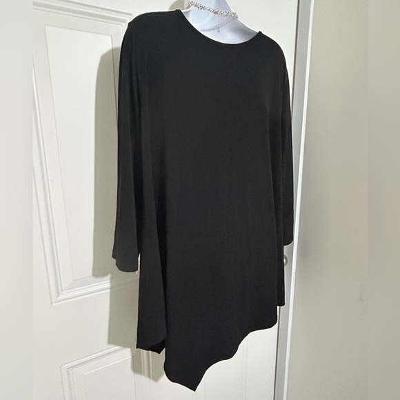 CLARA SUNWOO Black Asymmetrical Top - Picture 2 of 5
